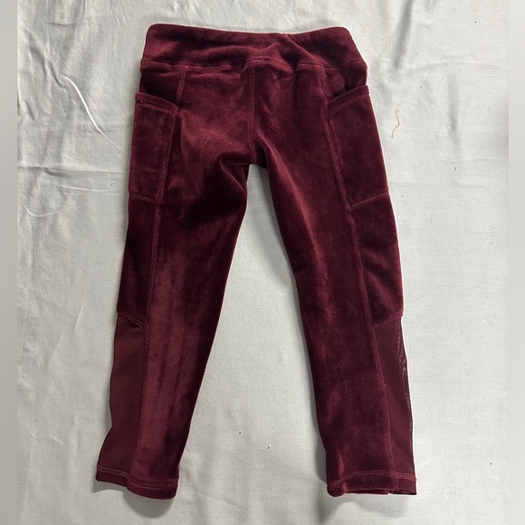Jill Yoga - Cozy Kids Velvet/Velour Leggings in Rich Burgundy - Picture 4 of 4